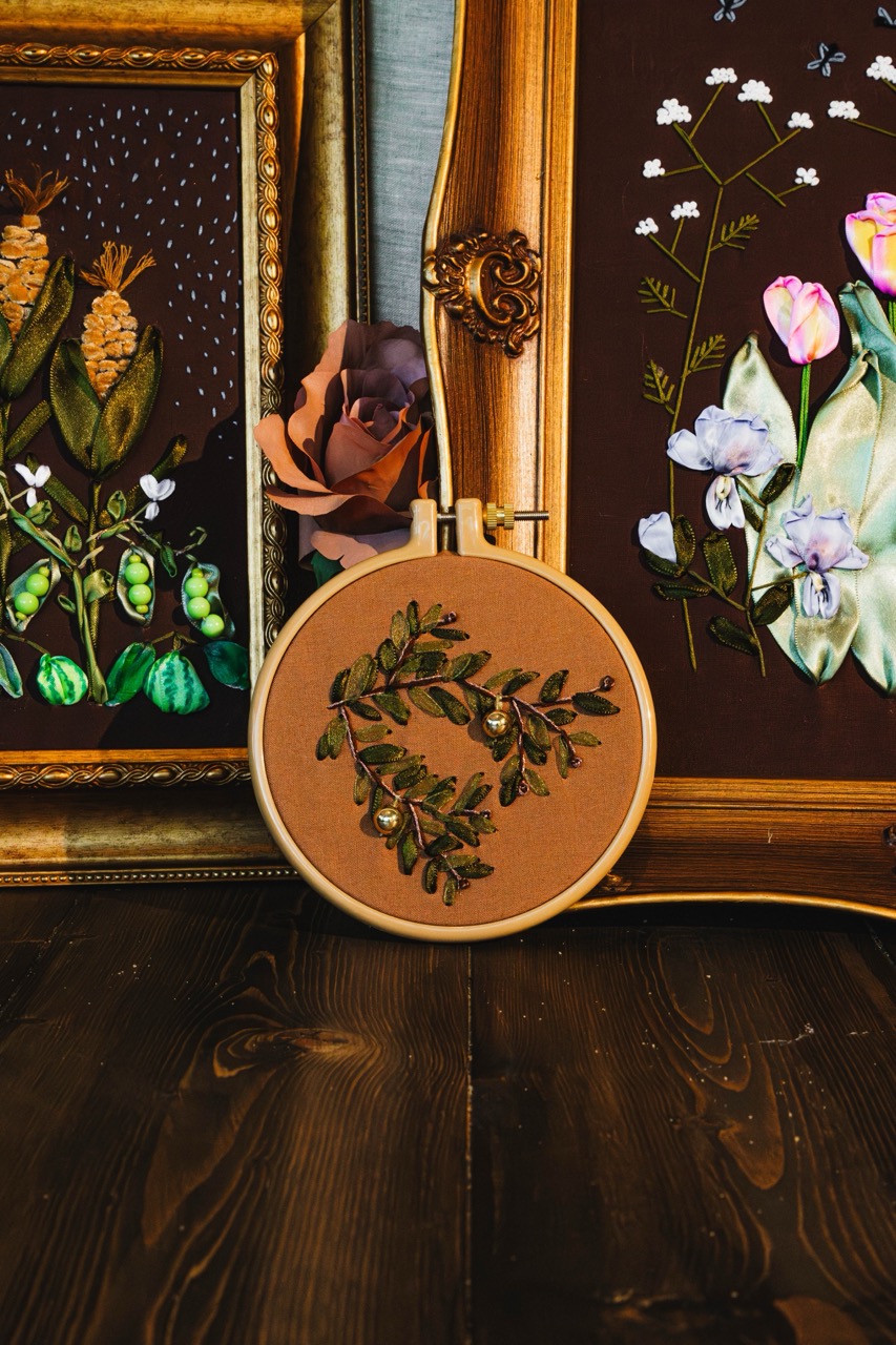 Ribbon embroidery