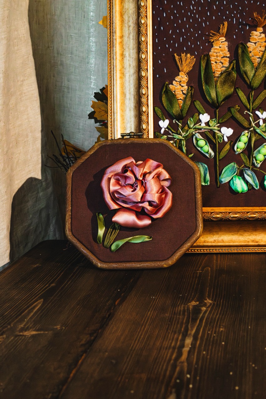 Ribbon embroidery